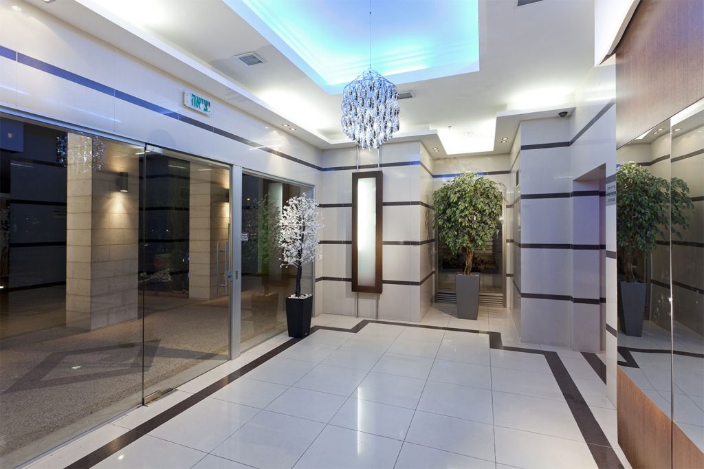לובי כניסה לבניין